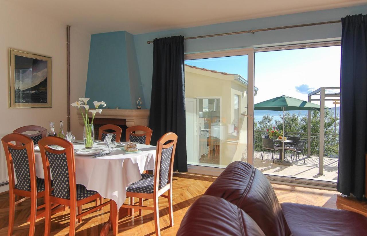פודאצה Apartments Villa Alex מראה חיצוני תמונה