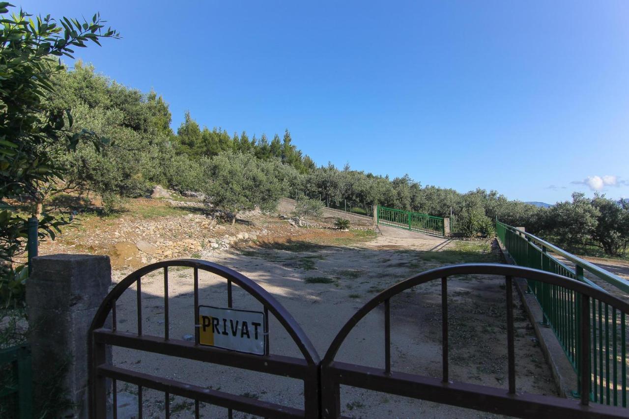 פודאצה Apartments Villa Alex מראה חיצוני תמונה